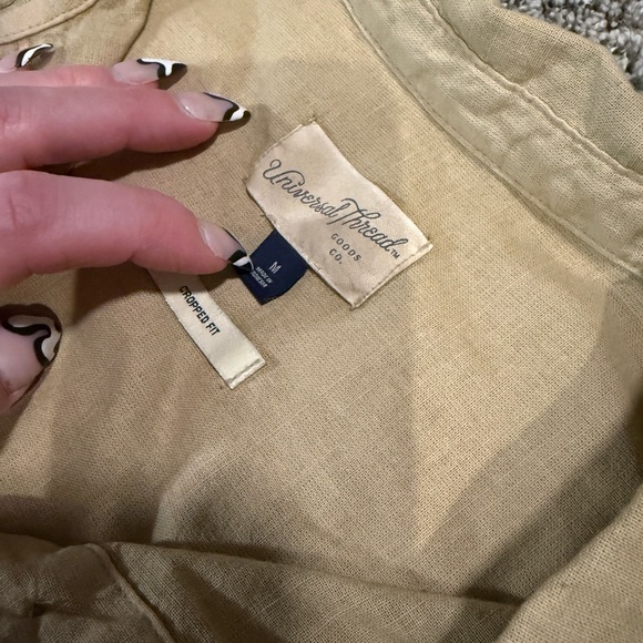 EUC LOT OF 3 Universal Thread Long Sleeve Cropped Button Shirt medium tan navy B - Picture 6 of 11